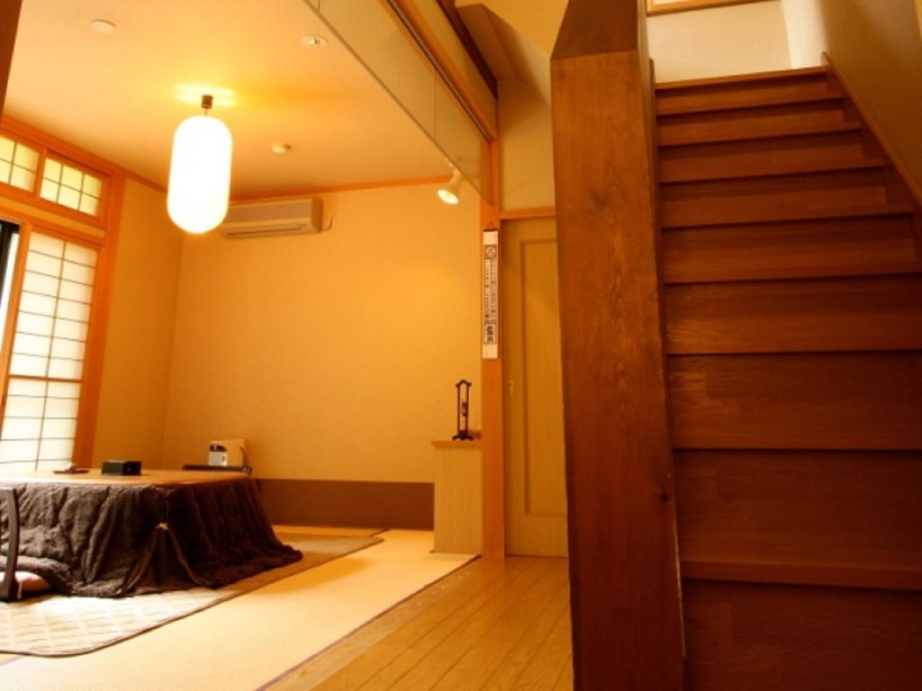 Ryokan Kutsuroginoya Yuu Takajama Szoba fotó