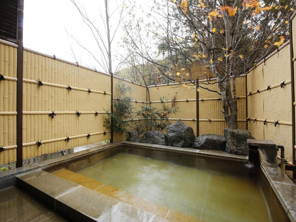 Ryokan Kutsuroginoya Yuu Takajama Kültér fotó