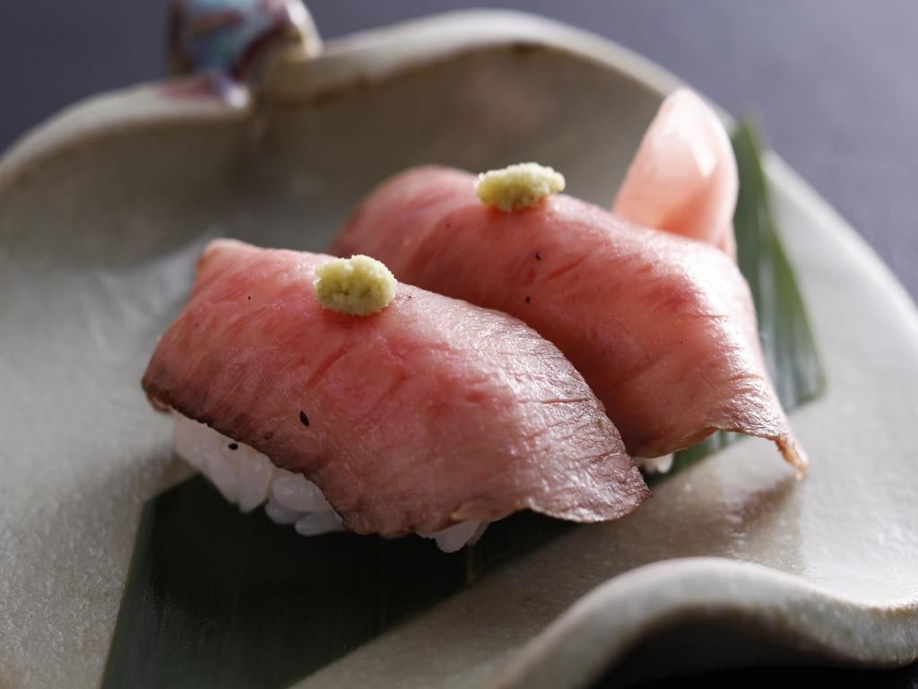 Ryokan Kutsuroginoya Yuu Takajama Kültér fotó