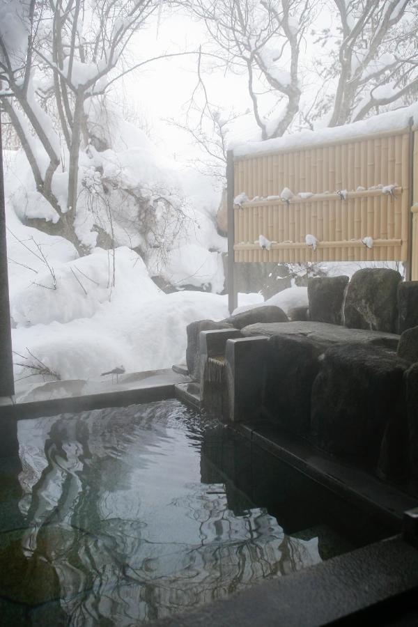 Ryokan Kutsuroginoya Yuu Takajama Kültér fotó