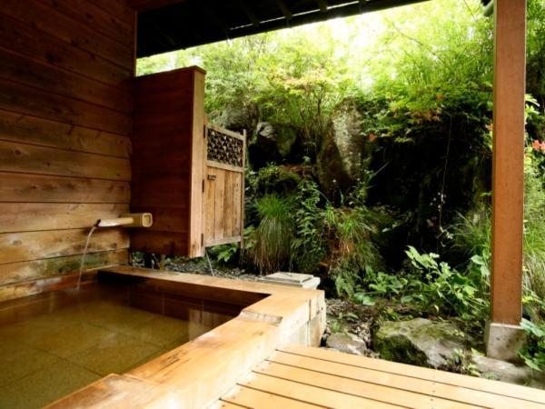Ryokan Kutsuroginoya Yuu Takajama Kültér fotó