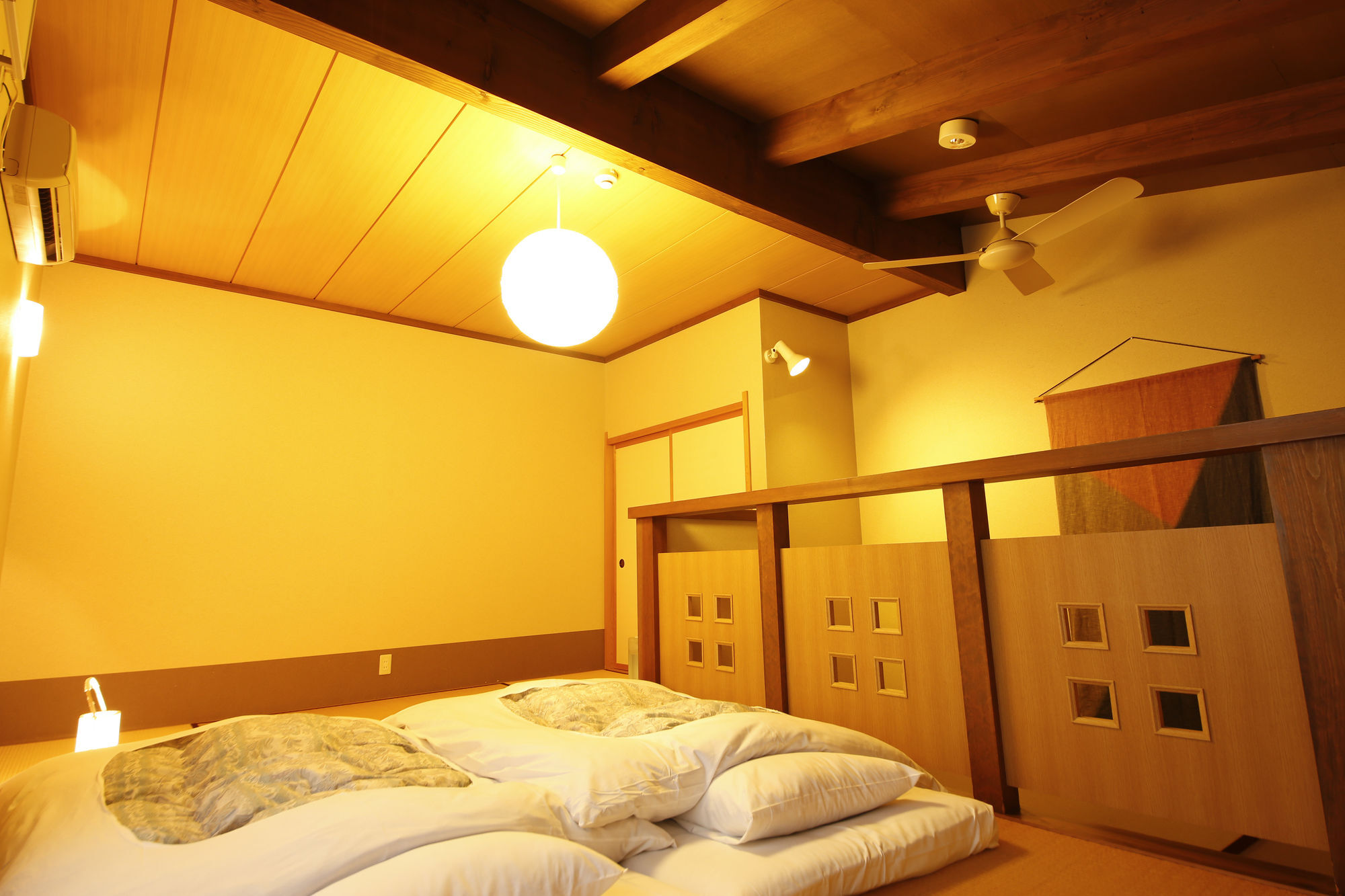 Ryokan Kutsuroginoya Yuu Takajama Kültér fotó