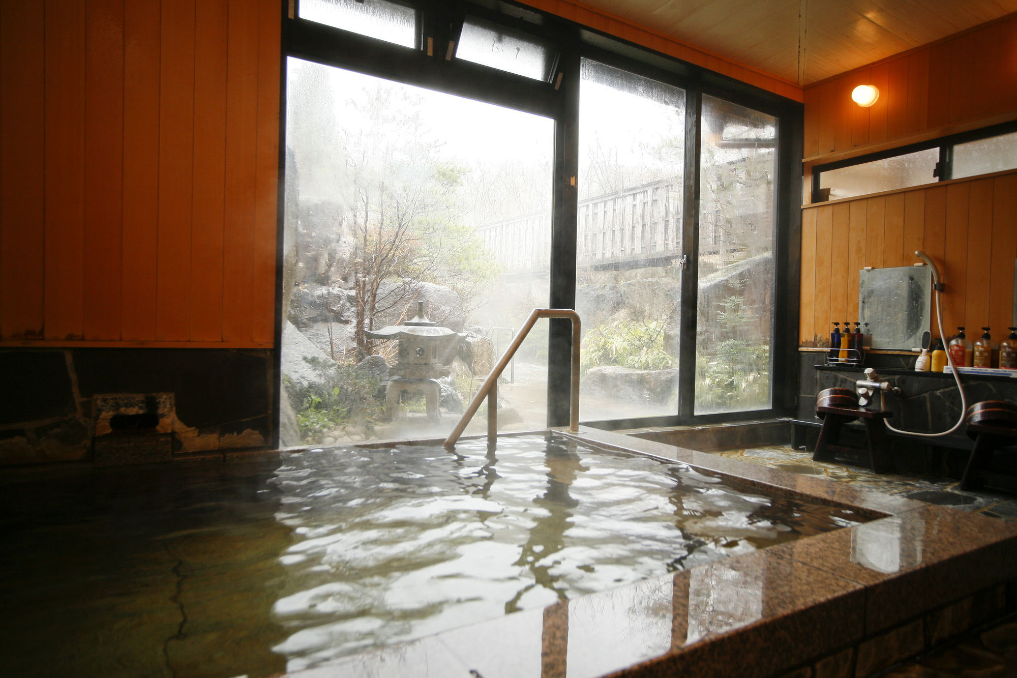 Ryokan Kutsuroginoya Yuu Takajama Kültér fotó