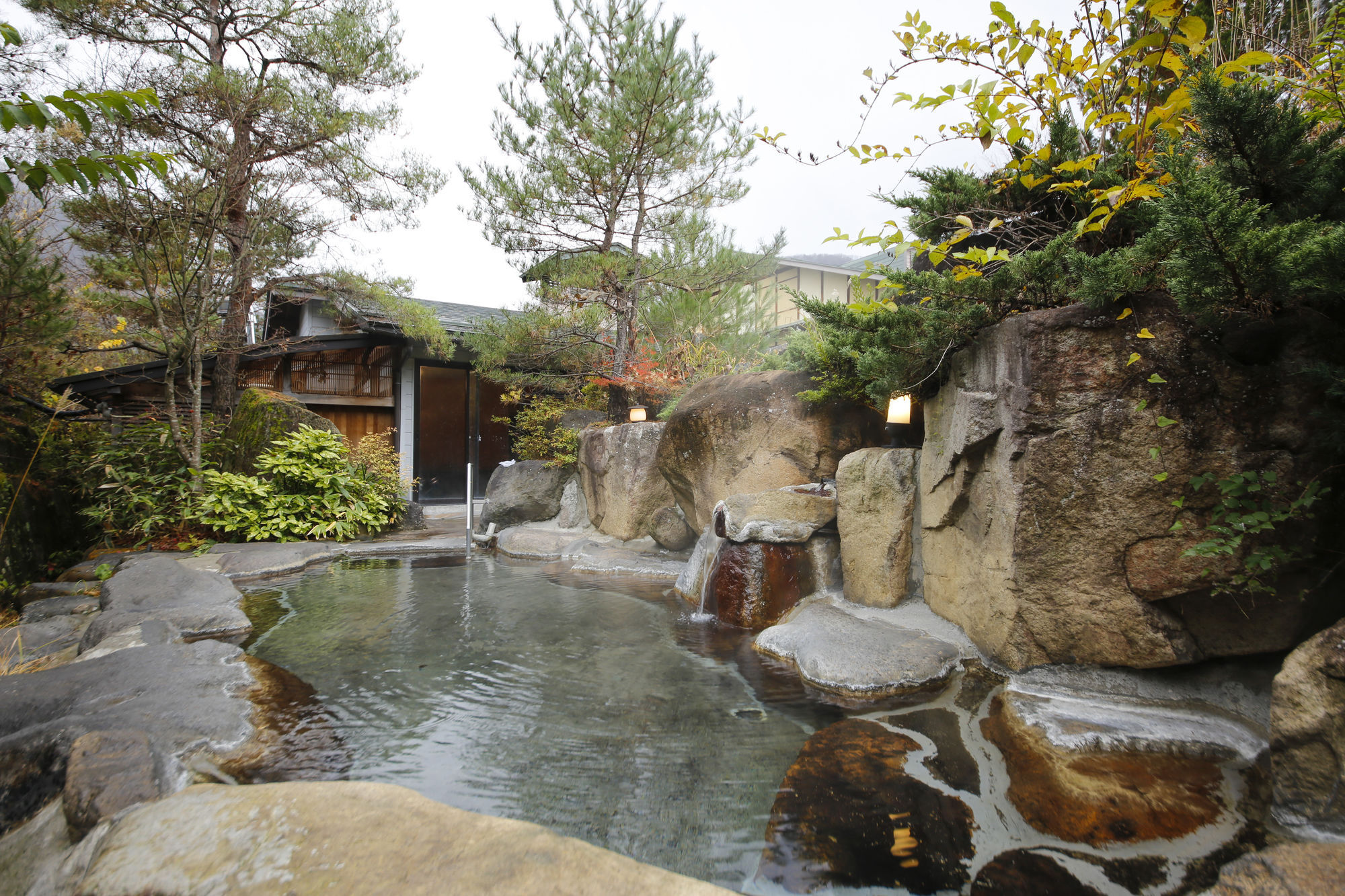 Ryokan Kutsuroginoya Yuu Takajama Kültér fotó